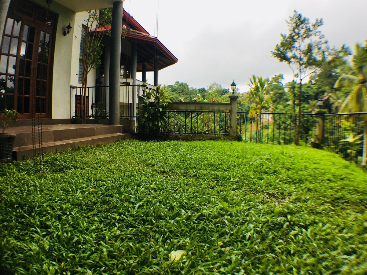 Villa Familia Kandy Exteriér fotografie